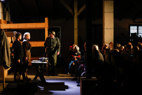 Przerzucane słowa przedstawienie w Opolu. Teatr Opole.
